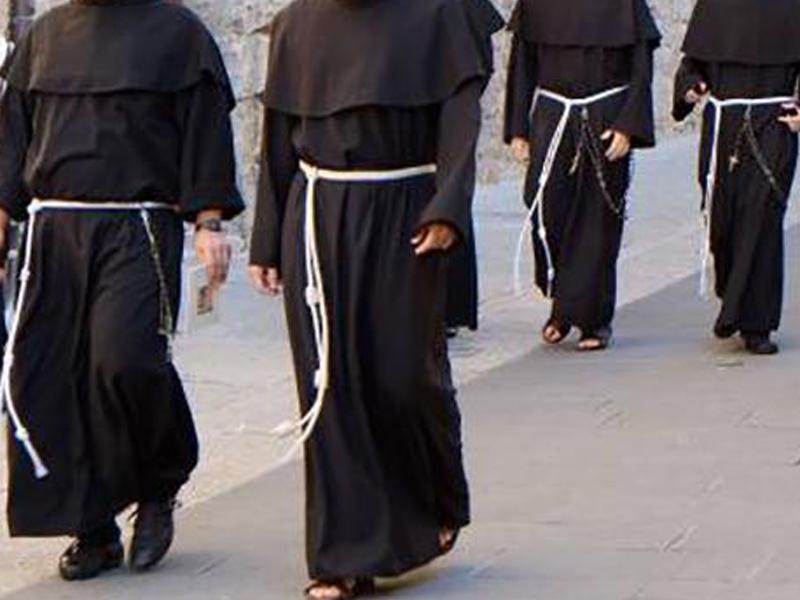 sandali da frate francescano